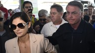 Esposa de Bolsonaro lo visita en la sede de la Policía Federal