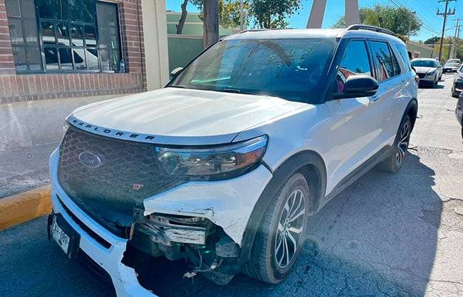 Provoca conductora accidente al no respetar señal de alto en Acuña