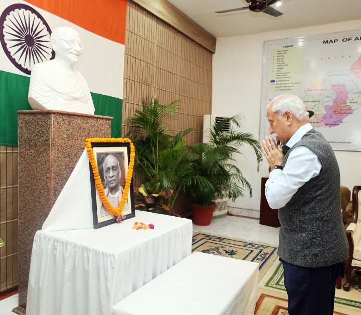 Perseverance, integrity, and dedication can bring about ‘transformative’ change: Guv at Rashtriya Ekta Diwas celebration