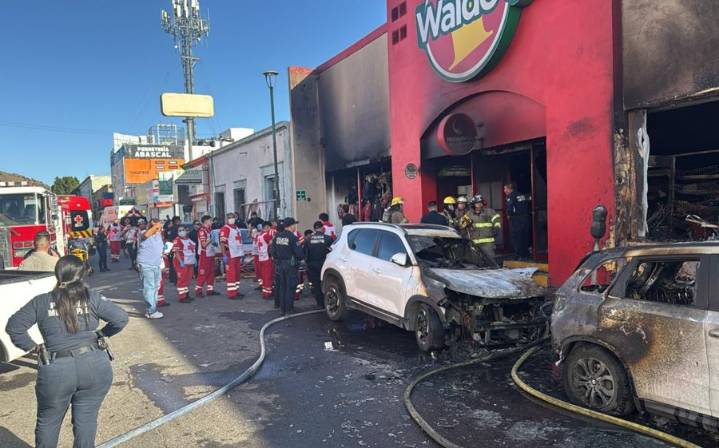 Tragedia en Hermosillo: incendio en tienda Waldo’s deja al menos 22 muertos, entre ellos varios niños