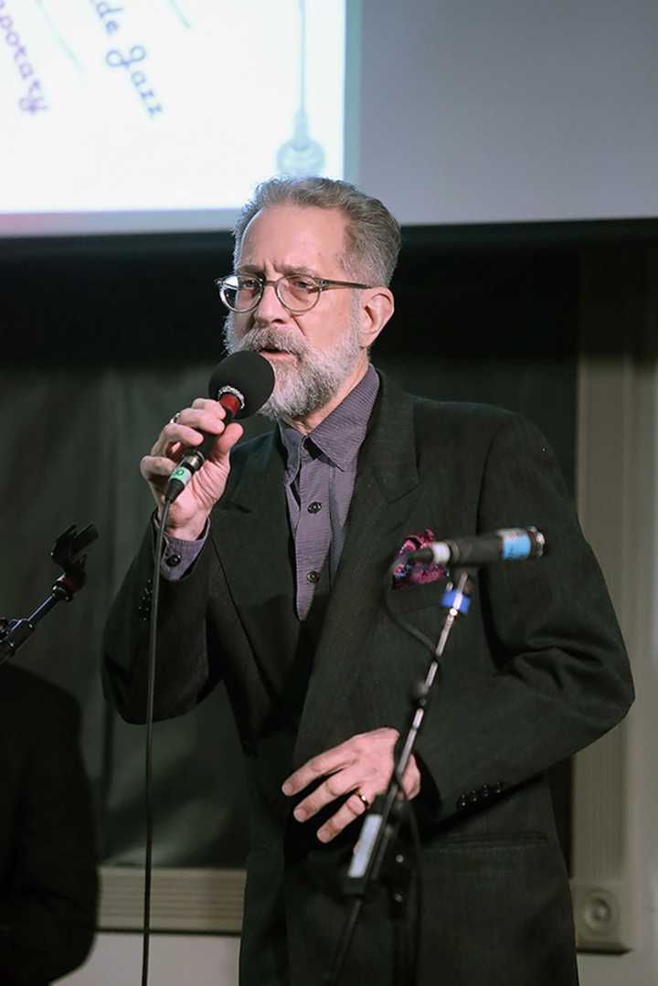 Live Wire: John Lentz brings songs and stories to Luthier’s Co