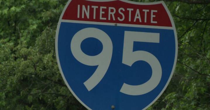 Vehicle fire closes Interstate 95 south in Sussex near Stony Creek