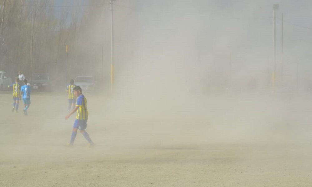 "Estamos bien": el DT de la Sub 15 de la Liga del Sur relató cómo viven el temporal en Comodoro