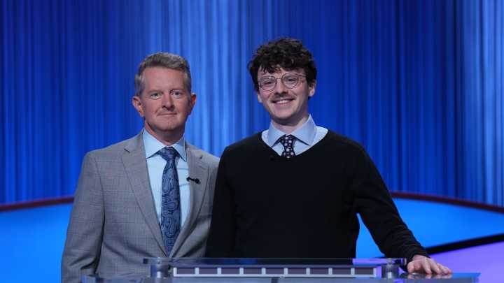 Indiana 'Jeopardy!' player wins 8 in a row. Will he win Nov. 21?