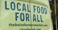 Mobile farmers market aids Idahoans facing food insecurity