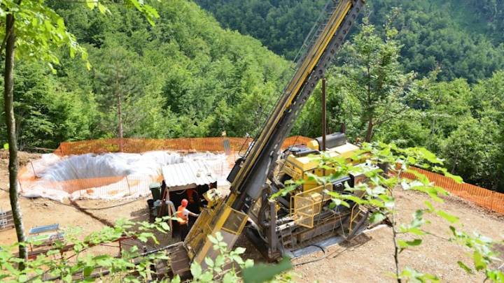 Strickland uncovers additional wide high-grade gold in Serbian push