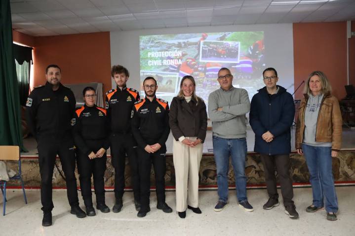 Protección Civil de Ronda ofrece cursos sobre primeros auxilios a estudiantes de varios centros educativos de la ciudad