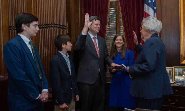Gov. Ivey appoints longtime legal adviser Will Parker to Supreme Court