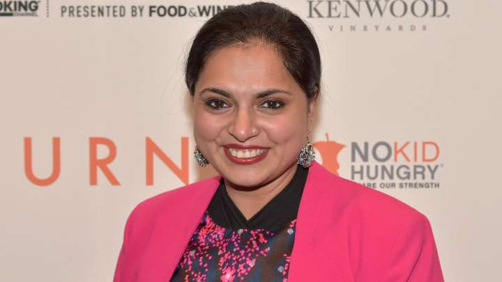 The Easiest Way To Remove Pomegranate Seeds, According To Maneet Chauhan