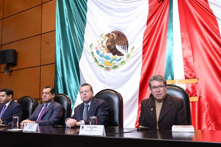 Prevé Monreal que en febrero reforma política-electoral quede aprobada