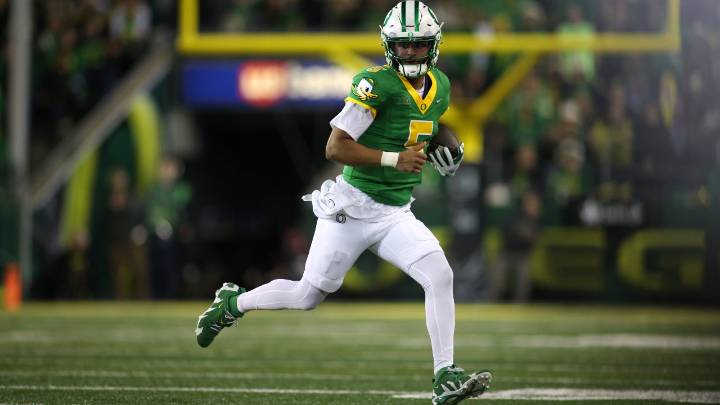 Oregon, Miami get slight bumps in College Football Playoff rankings