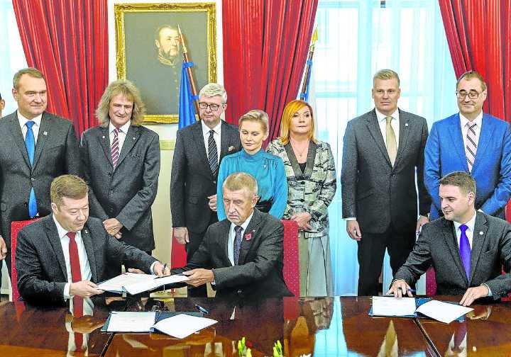 La alianza euroescéptica del nuevo Gobierno checo pone en alerta a Bruselas