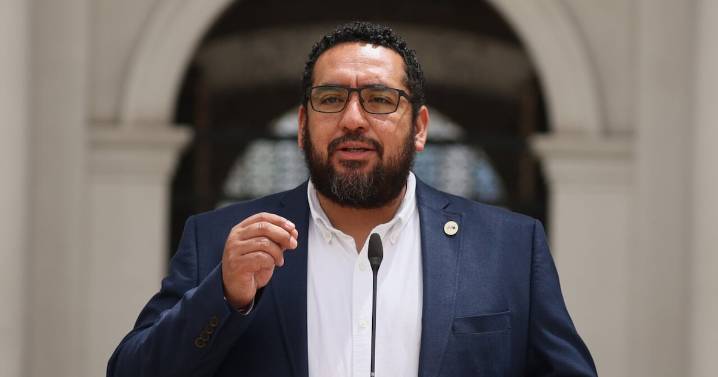 Ministro Cataldo por incidentes en el Instituto Nacional: “Lamento que no haya habido detenidos”