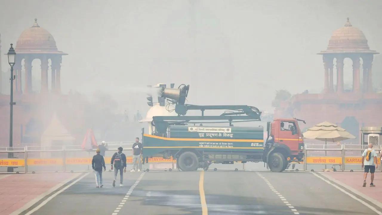 Delhi breathes slightly easier as AQI improves to 316 amid persistent smog