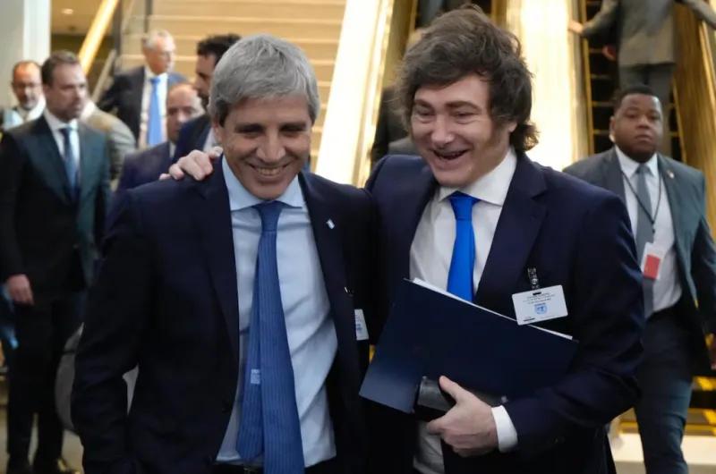 El Gobierno confirmó que en octubre volvió a tener superávit financiero