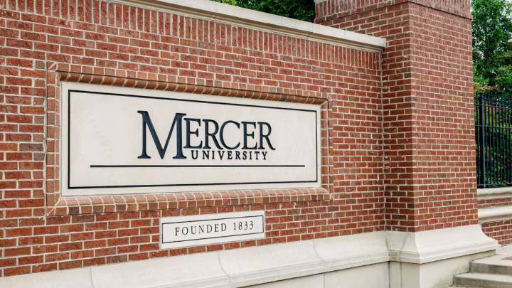Bomb threat reported at Mercer University in Macon