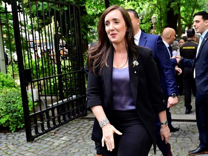 Victoria Villarruel reclamó respuestas de Vialidad por cobrar una peregrinación y se trenzó con críticos en las redes