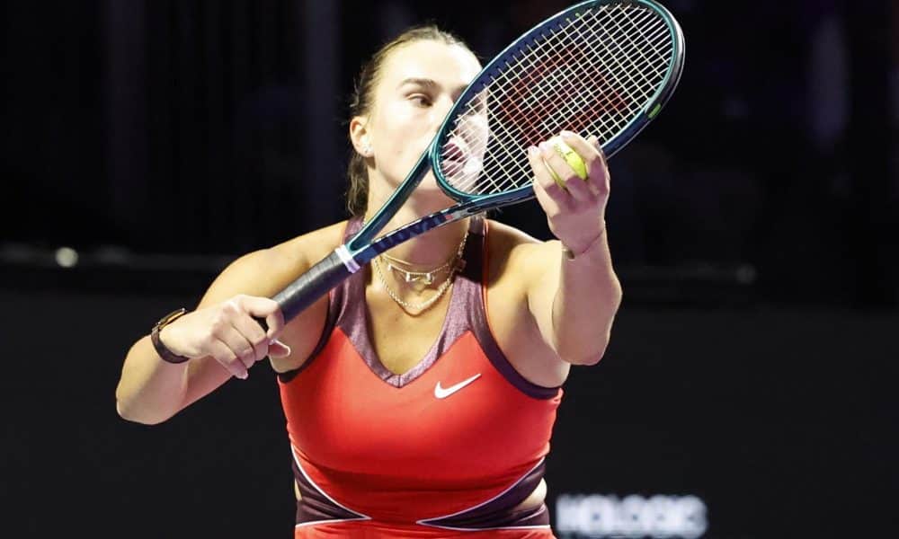 Sabalenka elimina a Anisimova y jugará contra Rybakina por su primer título en las Finales