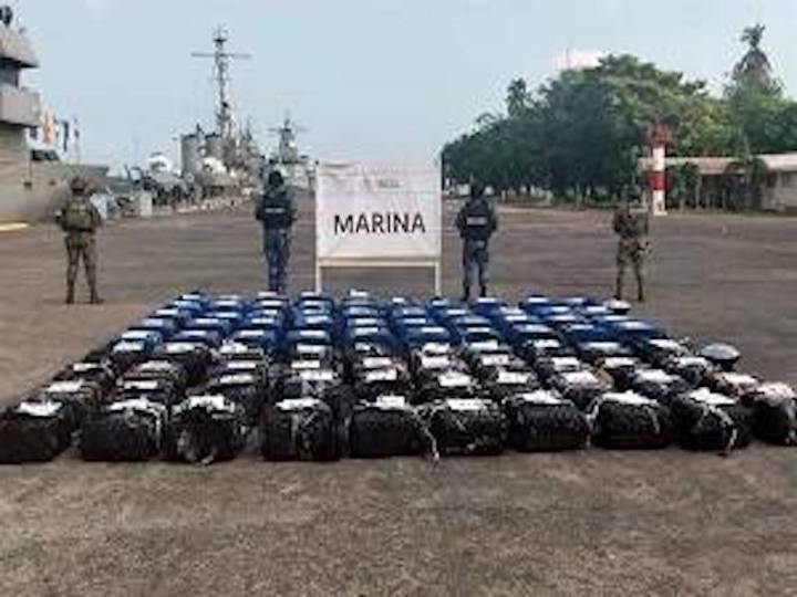 Aseguran más de dos toneladas de cocaína en Michoacán y capturan a cinco personas en Sinaloa