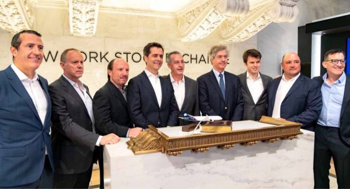 Celebra Aeroméxico con toque de campana su entrada en Bolsa de Valores de Nueva York en Wall Street