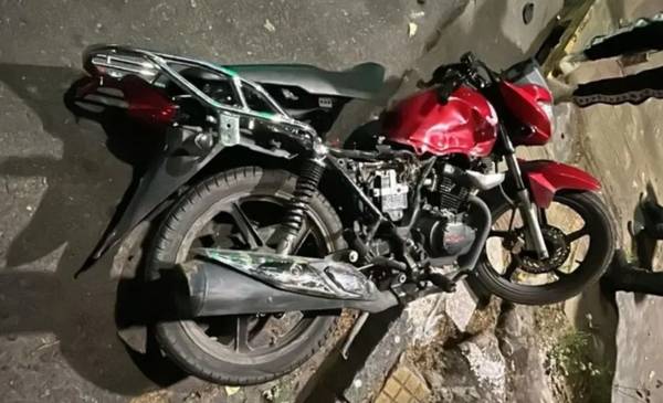 Tres motociclistas muertos en 24 horas: el trágico final del joven que chocó en pleno centro de La Plata