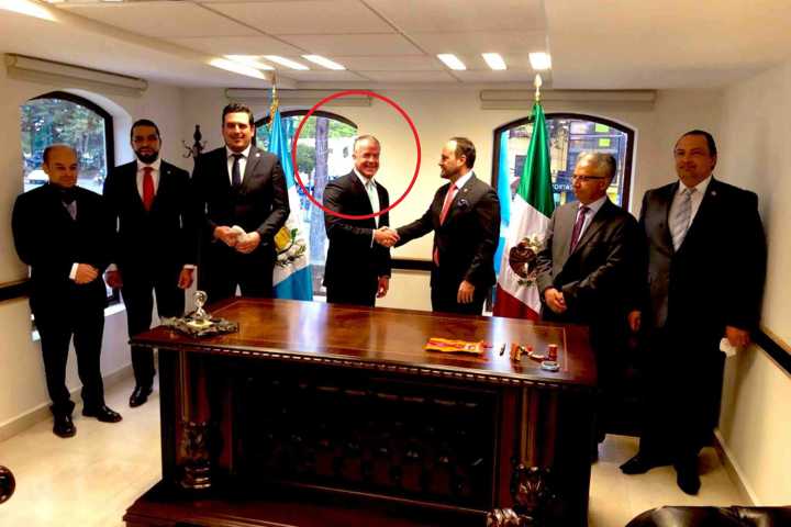Guatemala quita designación a Raúl Rocha como cónsul honorario