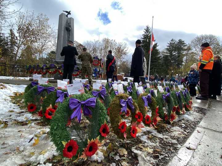 Owen Sound cenotaph service draws hundreds on Remembrance Day