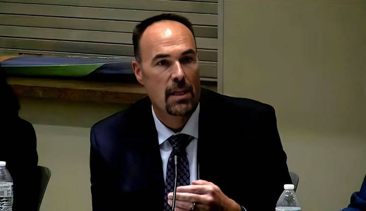 Higley board debates course guide transparency, sensitive material warnings 