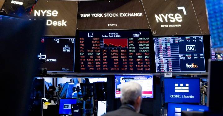 Anota Wall Street su peor sesión en un mes por dudas sobre tipos tras reabrir el Gobierno
