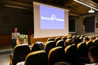 Manos Unidas combate la explotación infantil con 'El libro de los abrazos'