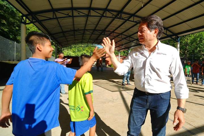 INEA atiende a 20 mil jóvenes, adultos, indígenas y personas con discapacidad; la misión, paliar el rezago educativo: Mario Delgado