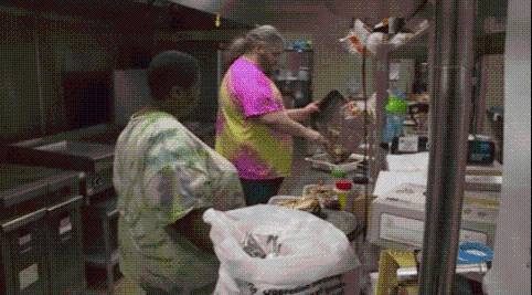 Portsmouth church comes together to feed military and government families on Thanksgiving