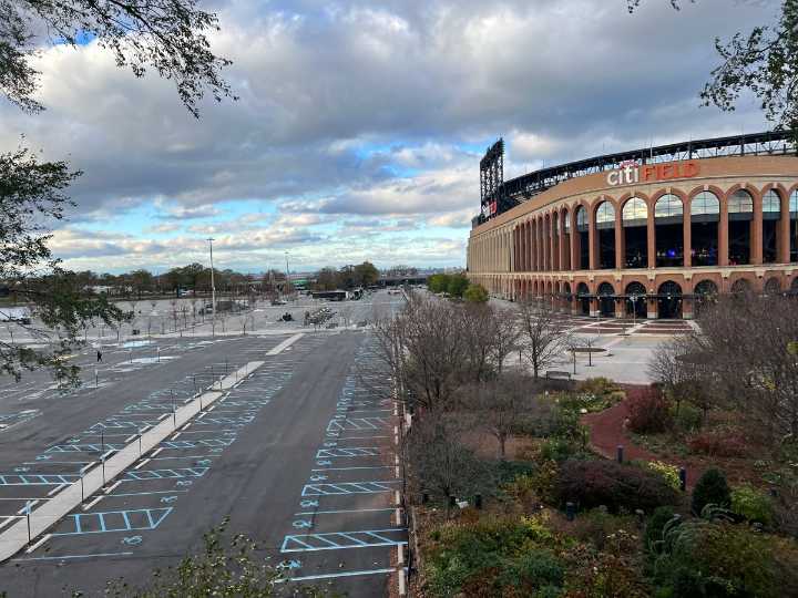 Grupos comunitarios y religiosos apuestan todo para detener el proyecto del Metropolitan Park que incluye un casino en Queens