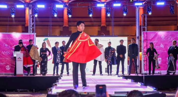 Tlaxcala brilla: Pasarela taurina logra enorme donación para familias