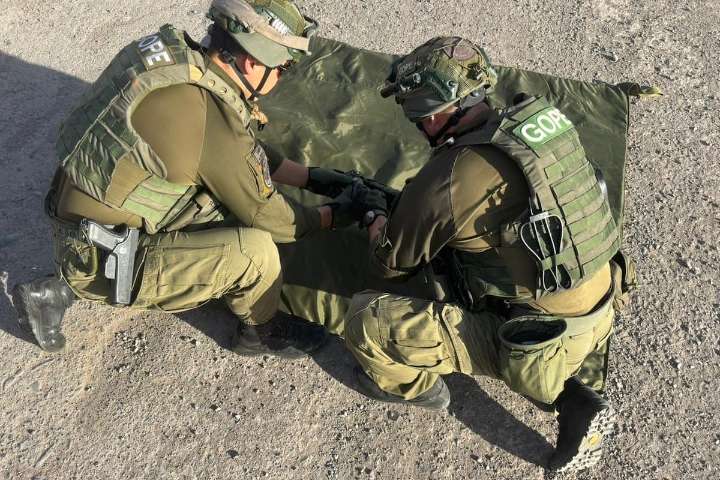 Grave hallazgo en Pozo Almonte: pasajero de bus portaba una granada bajo su asiento