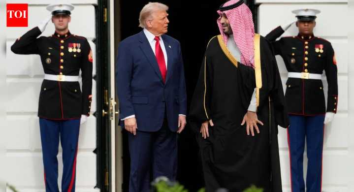 Trump rolls out red carpet for MBS as US takes to green flags