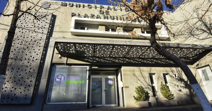 Serán 42 los municipales que pasarán a planta permanente en Plaza Huincul