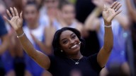 Simone Biles cuenta que se ha operado el pecho y se ha hecho otros dos retoques estéticos