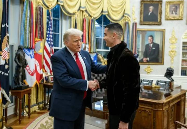 Cristiano Ronaldo visita a Trump en el Despacho Oval de la Casa Blanca