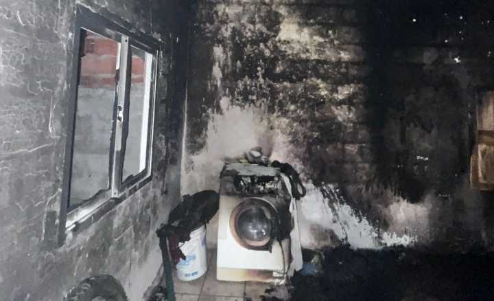 Prendió un espiral y se incendió el departamento
