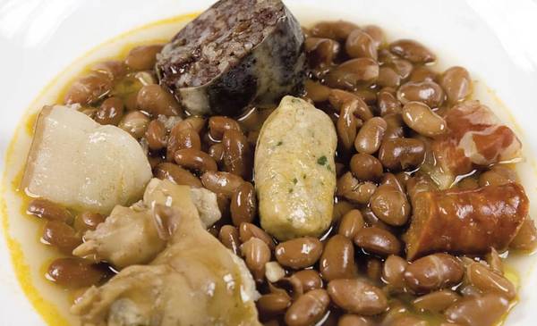 Cómo hacer olla podrida, el guiso histórico de la época colonial