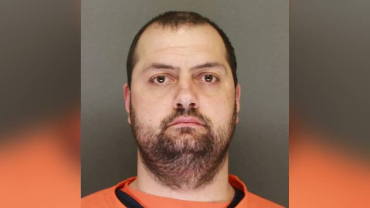 Hombre de Minnesota es acusado de matar a compañera de trabajo con un mazo porque no le caía bien