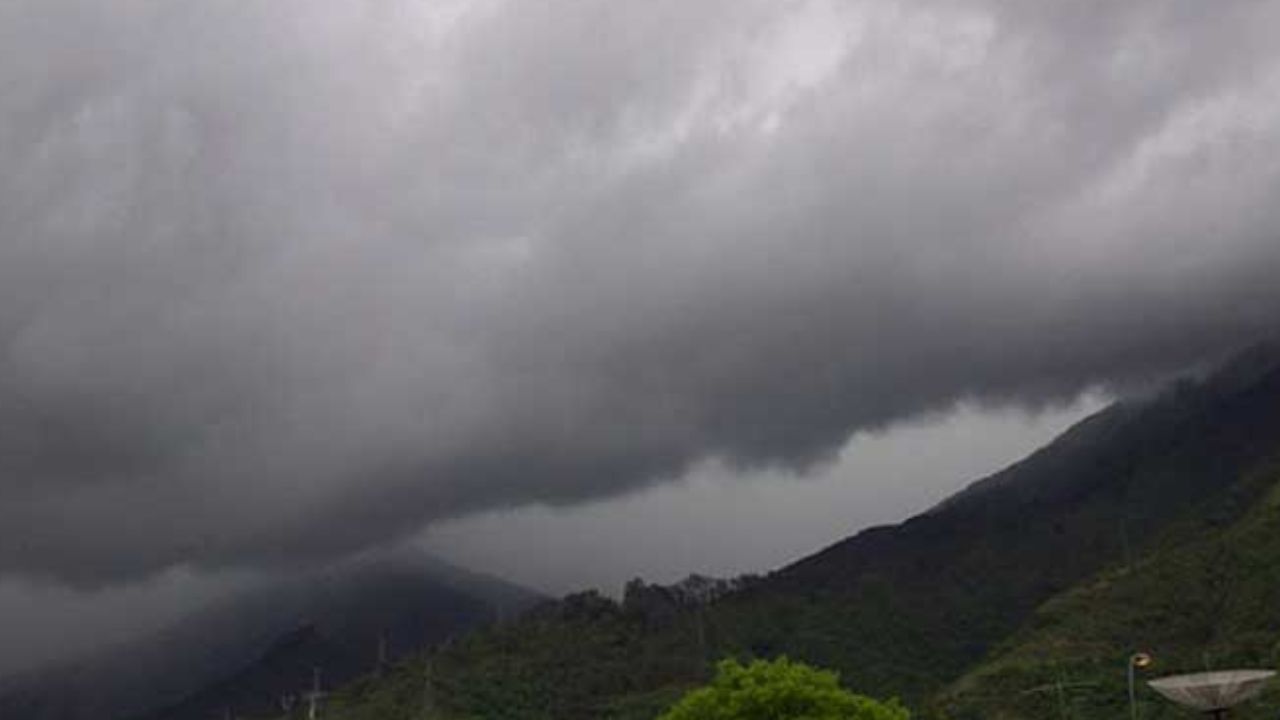 Lluvias variables en varias regiones del país este sábado 15