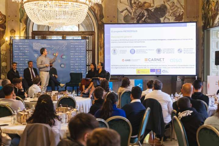 El Hotel Santa Catalina acogió una jornada sobre el futuro de la movilidad sostenible en Canarias