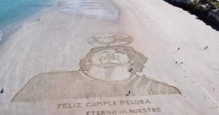El homenaje a Diego Maradona en la playa de Las Grutas: “Infinito en el corazón del pueblo” 