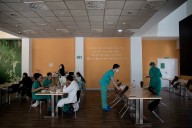 Consumo retirará los ultraprocesados de los hospitales y residencias: "Son una amenaza para la salud pública"