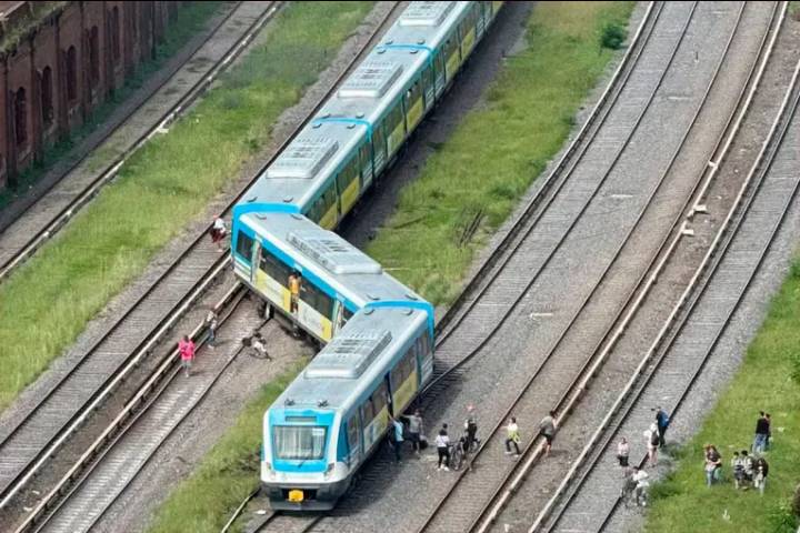 Se descarriló un tren del Sarmiento en Buenos Aires: 19 heridos y demoras en el servicio