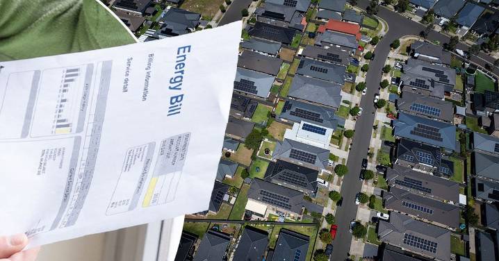 Australia news: Solar Saver plan to give millions of Aussies free solar power