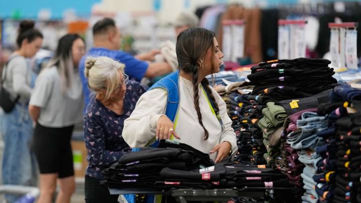 Consumer sentiment tumbles close to record lows in latest U Michigan survey