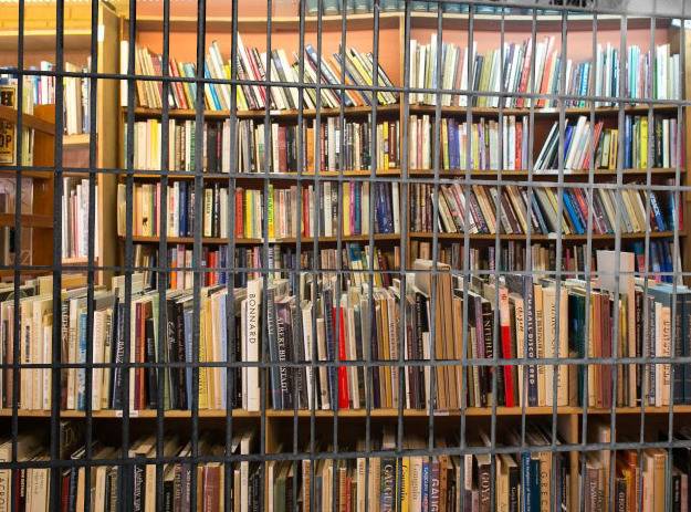 You can help bring books to people behind bars